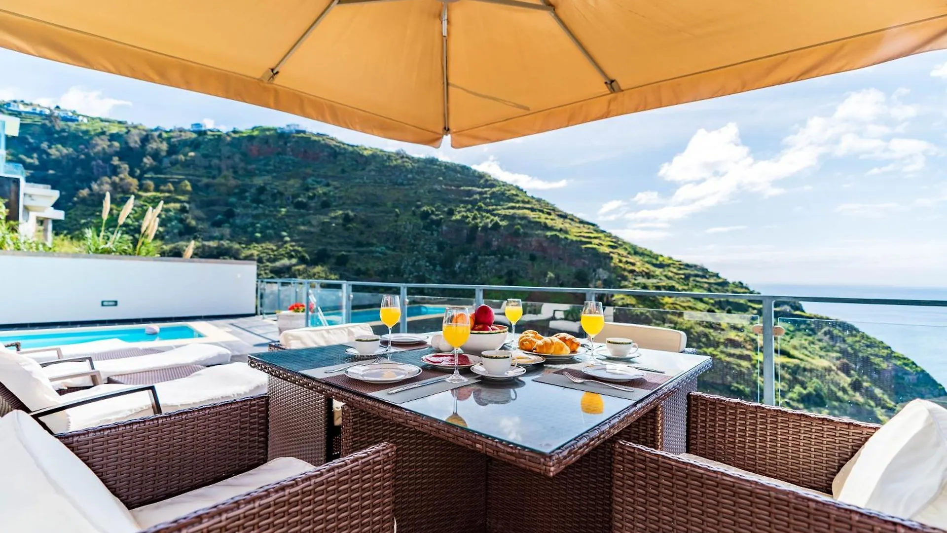 Villa Alex,Pool And Ocean View Calheta